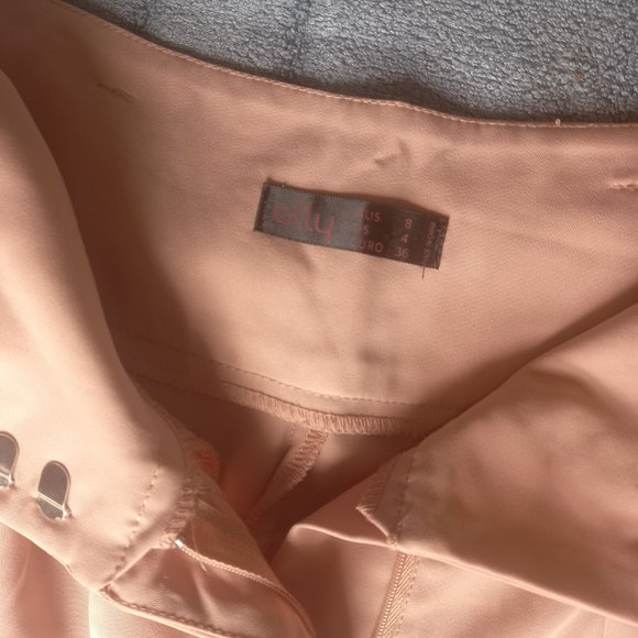 🥳 HOST PICK! 🥳 Ally peach high waisted, belted shorts, front/back pockets (8) - Picture 2 of 5